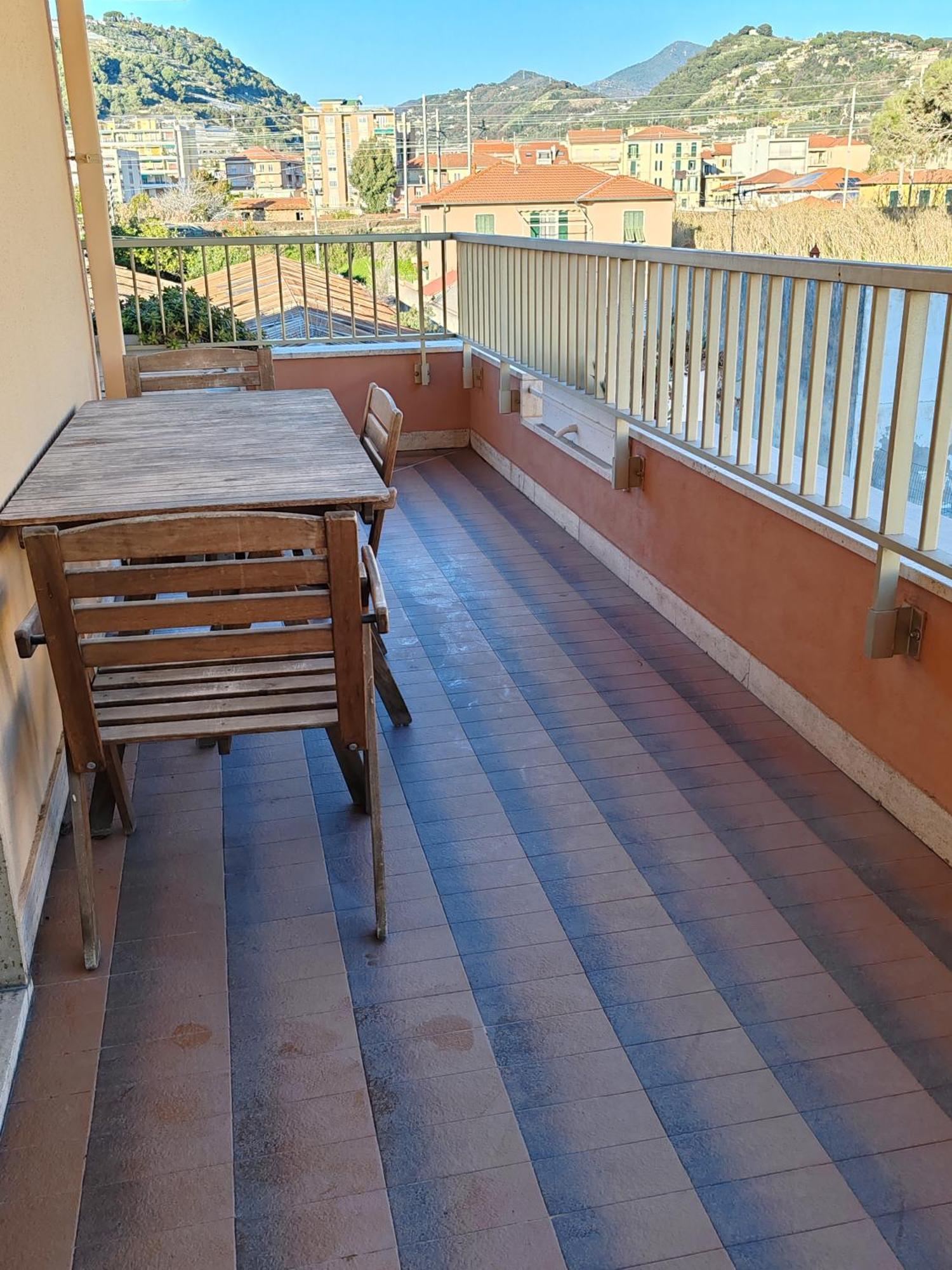 Relax Al Mare Appartement Vallecrosia Buitenkant foto